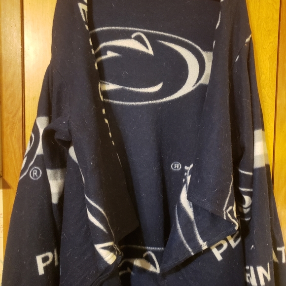Unknown Other - Penn State Snuggie Blanket